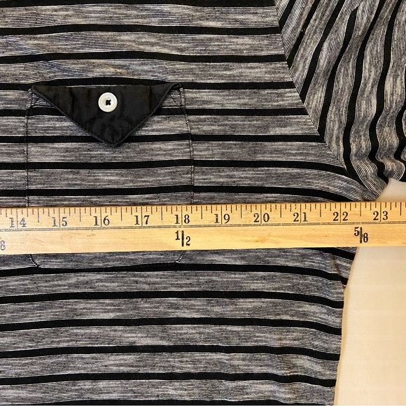 Lrg Gray & Black Long Sleeve Tee w/ Henley Neckline & Stripes w/ pocket sz XL - Picture 10 of 16